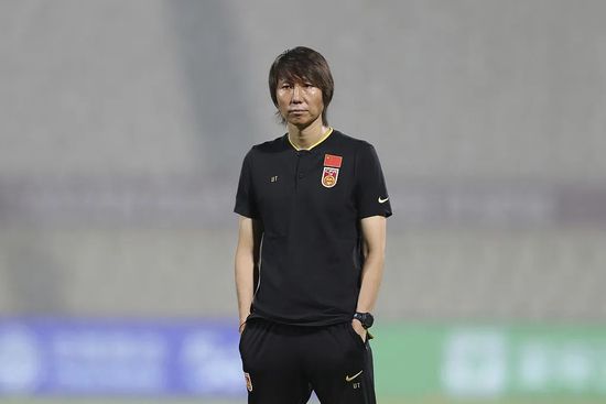年轻妻子