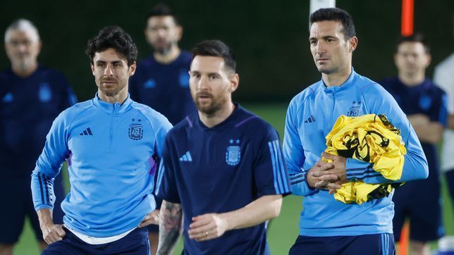 美女被男人